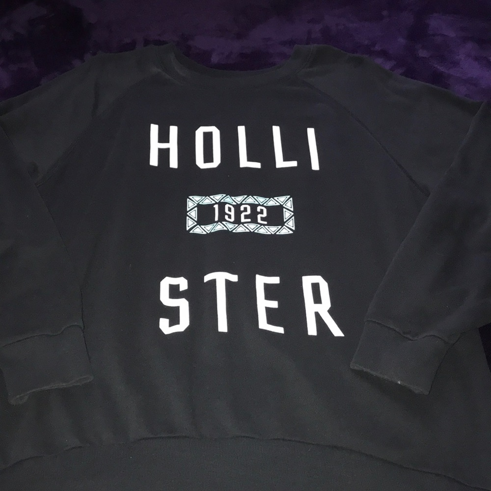 Hollister crewneck